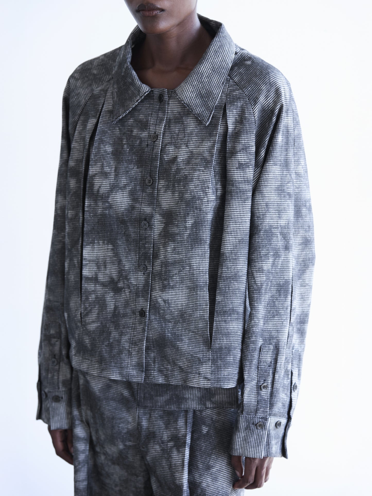 PLEATED PANEL SHIRT